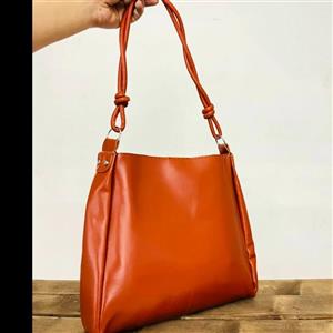 کیف زنانه دوشی چرم عسلی