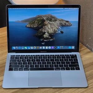 MacBook Air 2018 /8GB /256GB