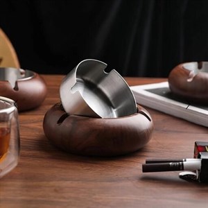 زیر سیگاری گرد چوبی داخل استیل 11*4 سانتی متر
