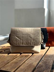 کیف چرم طبیعی مدل مینمال نورا