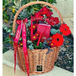 سبد گل شکوفه شب چله