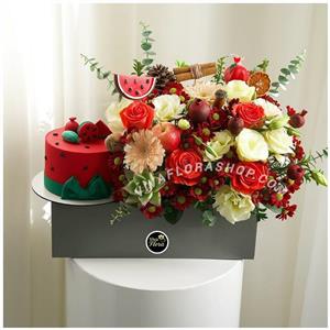 باکس گل و کیک یاقوتی