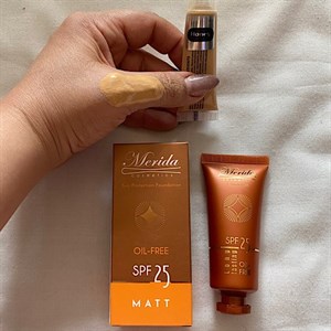 کرم پودر ضدآفتاب مریدا مدل هانی Merida sun protection foundotion OIL FREE spf25حجم 40میل