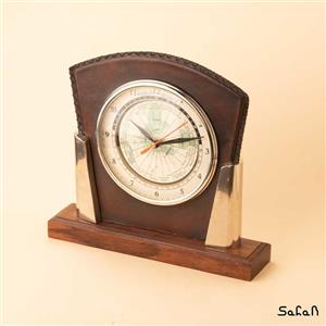 ساعت چوبی رومیزی روکش چرم