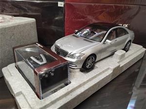 Mercedes-Benz S-Class S600L W221 1:18