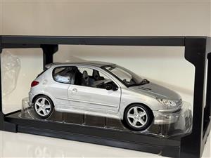 Peugeot 206 RC 1:18