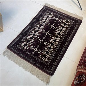 قالیچه دستبافت یک متری مدل ترکمن کد 2434