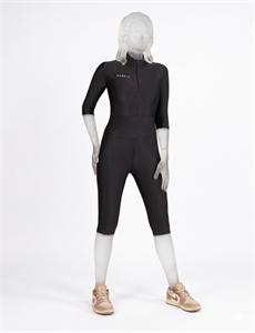 مایو پادار زنانه ناباجی (Nabaiji) 🏊‍♀️ | مدل پوشیده (آستین‌دار و نیم‌زیپ)