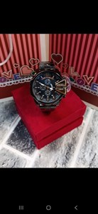 ساعت مچی مردانه ⌚️طرح دیزل شاخ دار ✅️کیفیت عالی بدنه استیل   ✅️کیفیت ابکاری عالی رنگ ثابت  ✅️تقویم دار ✅️باطری مقاوم  ✅️با اصلی مو نمیزنه  ✅️قفل مقاوم