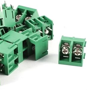 ترمینال پیچی روبردی HB9500 2Pin Male ST Green