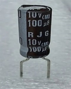 Aluminum Electrolytic Capacitors 100UF 10V 5*11.5mm