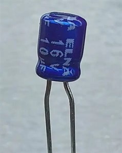 Aluminum Electrolytic Capacitors 10UF 16V 4*5mm