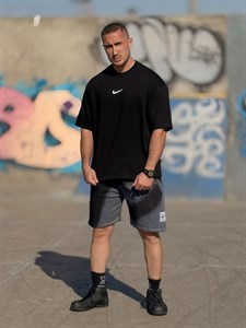 تیشرت باکسی نایک (Nike) 👕 | رنگ مشکی قواره سوپر لش (Super Oversized)
