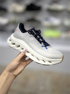 کفش ورزشی زنانه ON RUNNING اوریجینال