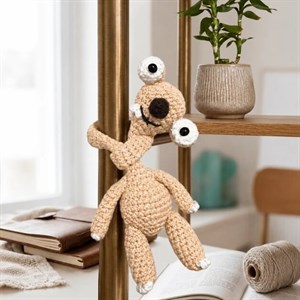 عروسک دستبافت بافتنی سید گردن‌دراز