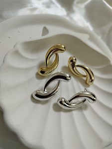 گوشواره منحنی فشن پیچی طلایی