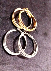 گوشواره سه لاین گره خورده سایز بزرگ قطر ۴ سانت استیل رنگ ثابت ضد حساسیت و آلرژی Zara accessories