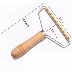 پرزگیر دستی لباس و فرش دسته چوبی