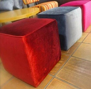 پاف مدل مربع جنس پارچه مخمل درجه یک