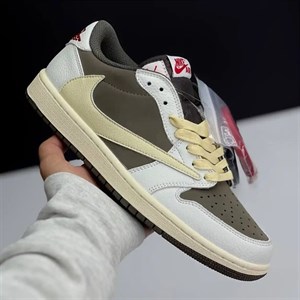 کفش نایک ایر جردن ۱ لو تراویس اسکات ریورس موکا Nike Air Jordan 1 Low Travis Scott Reverse Mocha
