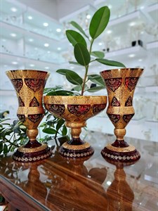 ست سه تیکه گلدان و میوه خوری کریستال طلاکوب طرح ونوس رنگ قرمز سایز3