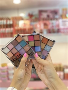 پالت سایه ۱۶ رنگ از برند Lura Beauty