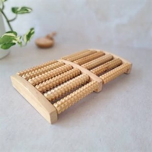 ماساژور غلطکی چوبی