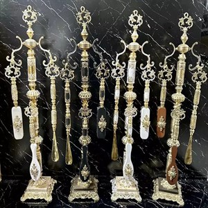 پاشنه کش طرح دار برنزی