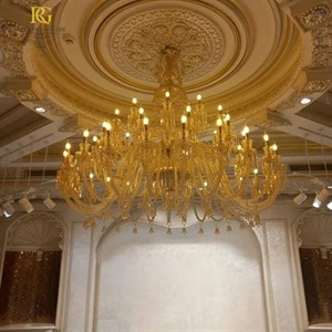 لوستر باکارات کلاسیک طلایی چند طبقه دکوراتیو(65 شاخه)