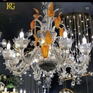 لوستر سفید کریستالی مجلل همراه با تزئینات رنگی (8 شاخه)