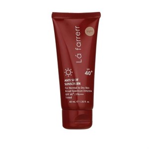 کرم ضدآفتاب و ضدلک رنگی لافارر مدل SPF40-Light، مناسب پوست‌های خشک و معمولی، حجم 40 میلی‌لیتر