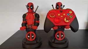 🎮 استند کنترلر ددپول (Deadpool Holder) | چاپ سه‌بعدی  PLA