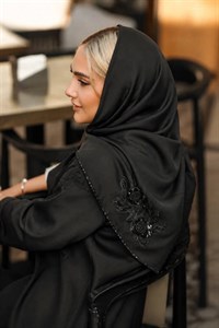 روسری  اپلیکه دوزی کرپ حریر تکرنگ مشکی 🤩🤩🤩✅️کد۱۵۹۴۰ ستشو 
