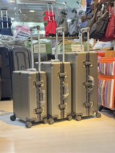 چمدان آلومینیومی برند RIMOWA ست 3 تکه رنگ شامپاینی