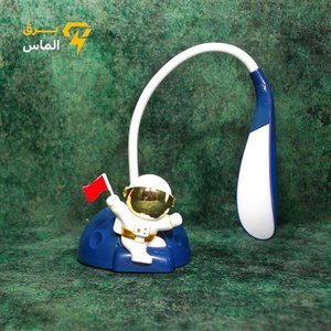 چراغ مطالعه فضانورد