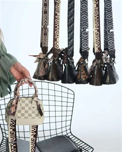 کیف زنانه هلالی مارک