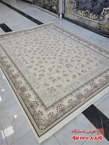 فرش کرم رنگ 1200 شانه تراکم 3600 طرح بهار