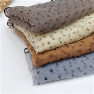 شال حریر ابریشم پفکی دورگان خال خالی کد 3034
