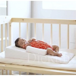 تشک شیب دار آنتی رفلاکس نوزاد دی روحه Die...