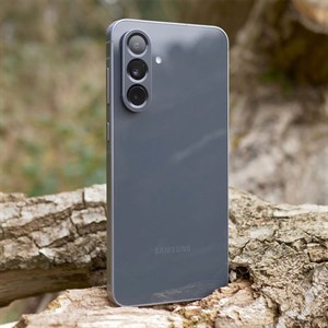 گوشی موبایل سامسونگ مدل Galaxy A56 دو سیم کارت ظرفیت 256 گیگابایت و رم 12 گیگابایت – ویتنام – به همراه شارژر 25 وات سامسونگ