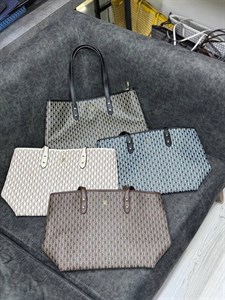 تت بگ وارداتی برند کارولینا هررا