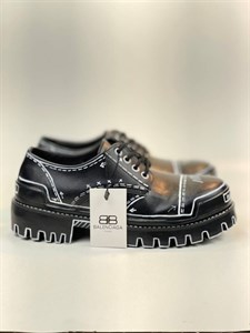 کد 2910 کفش بالنسیاگا BALENCIAGA بندی کلاسیک اسپرت رویه ساده چرم مشکی نقاشی خطی