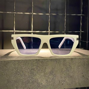 عینک GIVENCHY فریم کائوچویی سفید / شیشه دودی کد 98054