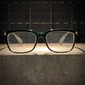 عینک CHROME HEARTS فریم کائوچویی مشکی طلایی/ شیشه بلوکات سفید کد 7021