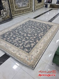 فرش افشان دودی رنگ 1200 شانه مسطح طرح گلریز
