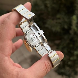 ساعت امگا زنانه دورنگ طلایی ص صدف نگین دار(OMEGA)
