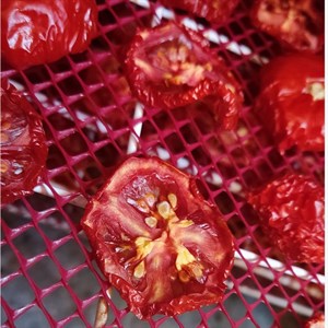 اسلایس گوجه فرنگی خشک
