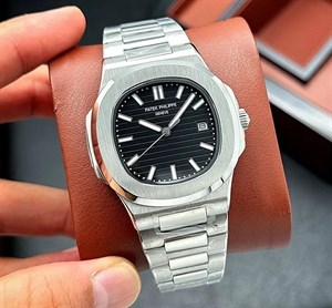 ساعت پتک فیلیپ ناتیلوس نقره‌ای Patek Philippe Nautilus SW1