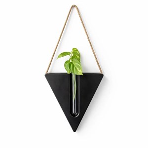 گلدان دیواری / جای گل دیواری / دیوارکوب / گلجا طرح مثلثی