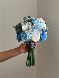 دسته گل مصنوعی عروس ترکیبی آبی نفتی